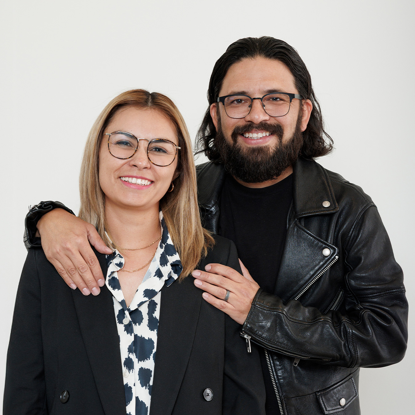 Israel-y-Miroslava-Saez